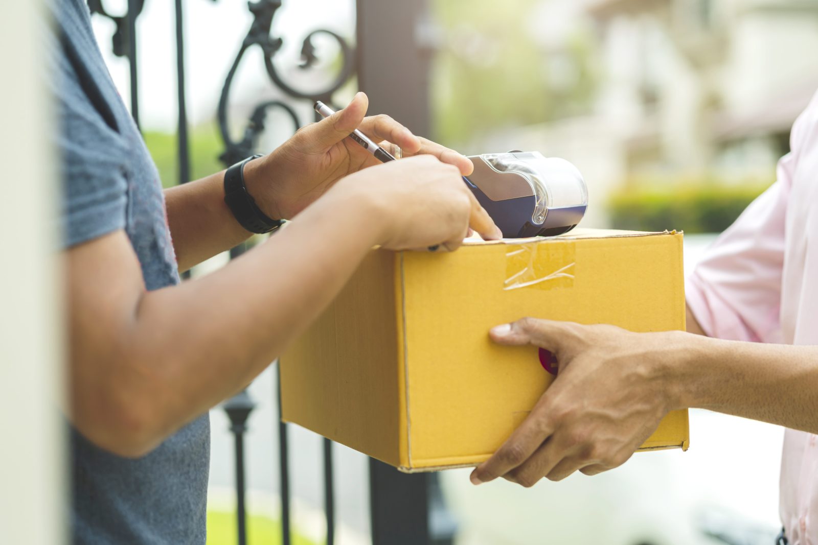 Import duty exemption for low value goods